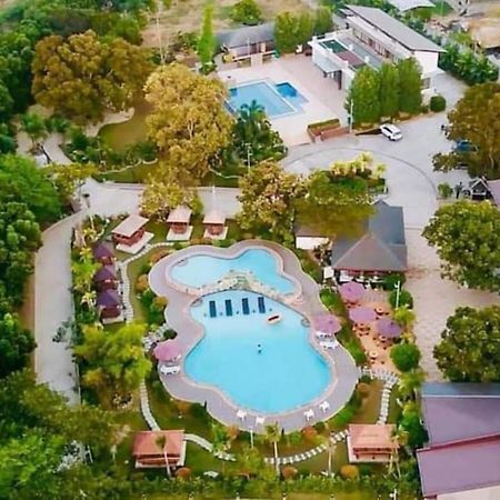 Floating Sanctuary Resort Powered By Cocotel Bulacan المظهر الخارجي الصورة