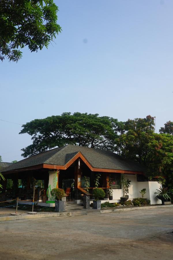 Floating Sanctuary Resort Powered By Cocotel Bulacan المظهر الخارجي الصورة