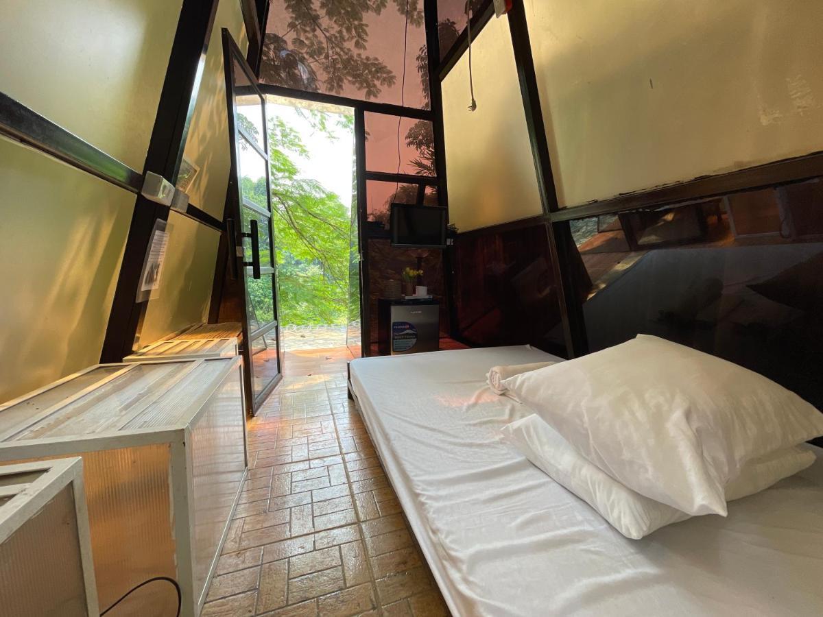 Floating Sanctuary Resort Powered By Cocotel Bulacan المظهر الخارجي الصورة