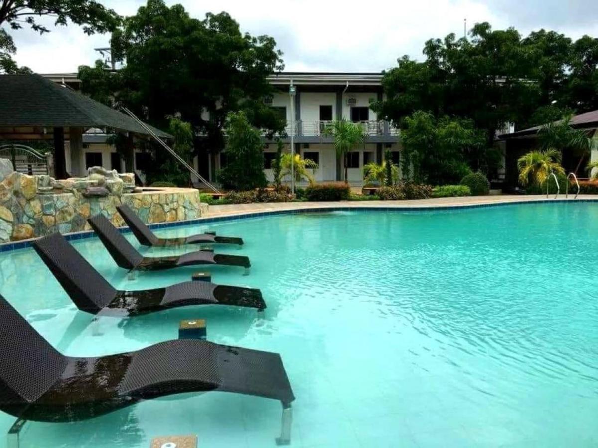 Floating Sanctuary Resort Powered By Cocotel Bulacan المظهر الخارجي الصورة