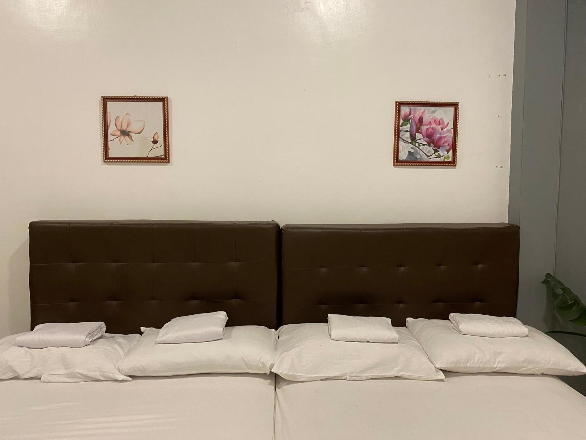 Floating Sanctuary Resort Powered By Cocotel Bulacan الغرفة الصورة